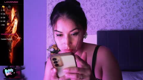 Snapshot of angiebaxter chatting on January 2025 01:43:02 AM Angiebaxt online show from January 2025 01:43:02 AM