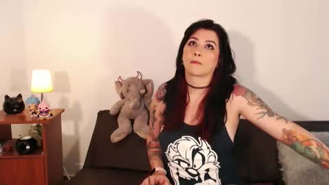 Snapshot of angievedder chatting on March 2025 06:44:01 PM Sara online show from March 2025 06:44:01 PM