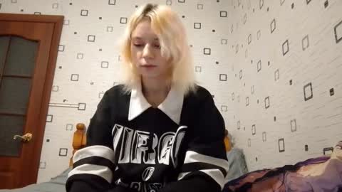 Sofa online show from December 2025 01:16:01 PM