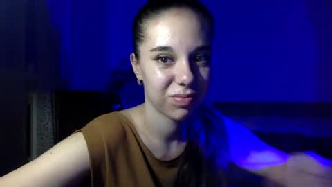 Snapshot of angle_cute05 chatting on June 2026 09:16:01 PM Angel Cute online show from June 2026 09:16:01 PM