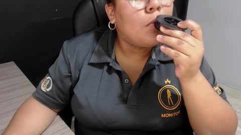 angy online show from September 2025 11:19:02 PM