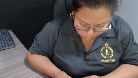 angy online show from October 2025 11:03:02 PM