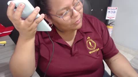 Snapshot of angy_ro12 chatting on June 2026 09:03:01 PM angy online show from June 2026 09:03:01 PM