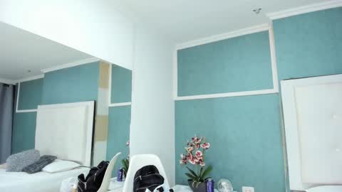 Snapshot of ania_gomez chatting on March 2025 09:48:02 PM Ania online show from March 2025 09:48:02 PM