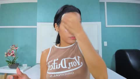 Snapshot of ania_gomez chatting on September 2025 08:42:02 PM Ania online show from September 2025 08:42:02 PM