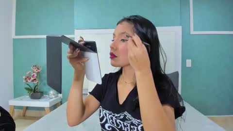 Snapshot of ania_gomez chatting on October 2025 03:25:02 PM Ania online show from October 2025 03:25:02 PM