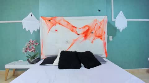 Snapshot of ania_gomez chatting on October 2025 02:17:02 PM Ania online show from October 2025 02:17:02 PM