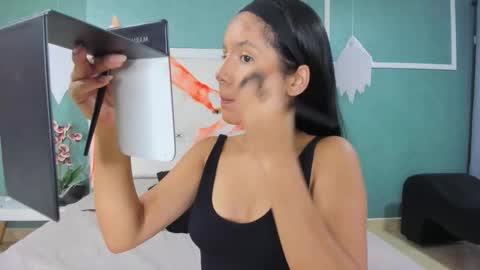 Snapshot of ania_gomez chatting on October 2025 01:24:02 PM Ania online show from October 2025 01:24:02 PM