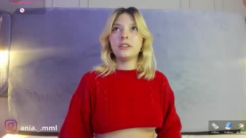 Snapshot of ania_mml chatting on September 2025 08:11:02 PM Ania online show from September 2025 08:11:02 PM