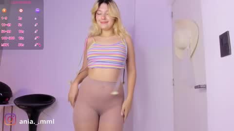 Snapshot of ania_mml chatting on September 2025 07:58:02 PM Ania online show from September 2025 07:58:02 PM