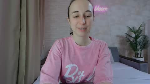 Snapshot of anikabloom chatting on January 2025 03:20:01 AM anikabloom online show from January 2025 03:20:01 AM