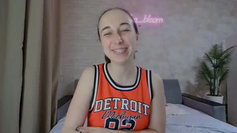 Snapshot of anikabloom chatting on February 2025 04:54:01 AM anikabloom online show from February 2025 04:54:01 AM