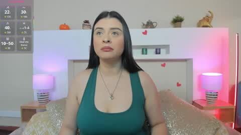 Snapshot of anikaromanof chatting on May 2026 11:38:01 AM Anika Romano online show from May 2026 11:38:01 AM