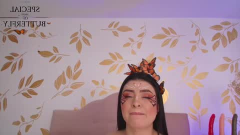 Lauren Anika online show from February 2025 06:24:02 PM