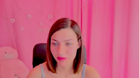 Snapshot of aniskyy chatting on April 2026 01:42:02 PM Anni online show from April 2026 01:42:02 PM