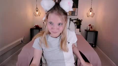 Snapshot of anita_marcelle chatting on July 2026 08:18:01 AM Anita online show from July 2026 08:18:01 AM