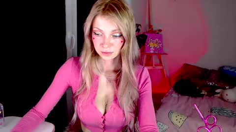 Snapshot of anita_moon_ chatting on May 2026 11:32:01 PM anita_moon_ online show from May 2026 11:32:01 PM