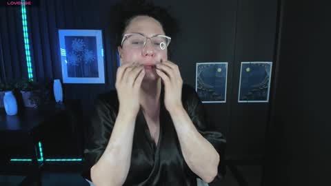 Anita online show from January 2025 07:55:01 PM