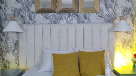 Dania Lpez online show from June 2026 12:20:02 PM