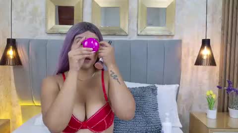 Dania Lpez online show from July 2026 12:31:01 PM