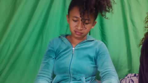 Snapshot of anitaazzh chatting on June 2026 07:35:02 PM anitaazzh online show from June 2026 07:35:02 PM