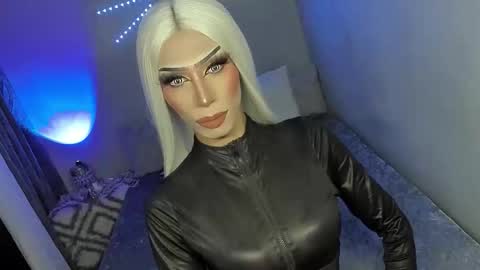 Miss Ann online show from November 2025 07:23:02 AM