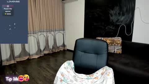 Anita online show from October 2025 05:59:01 AM