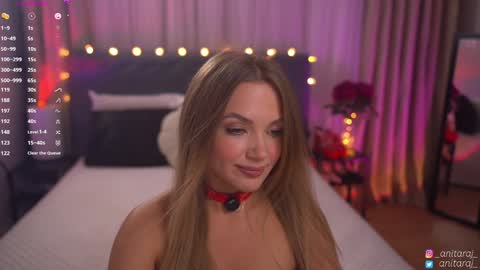 Im Anita thumb up me please its important online show from September 2025 10:09:02 PM