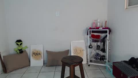 Hello My name is NaiaraPv is OPEN online show from November 2025 12:43:02 AM