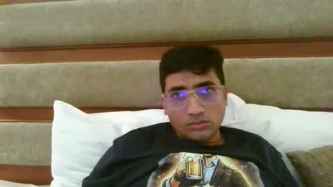 Snapshot of ankur1722 chatting on July 2026 06:32:01 PM Slave looking for Mistress online show from July 2026 06:32:01 PM