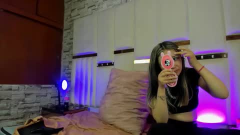 Snapshot of anlleloandangela chatting on December 2025 05:33:02 PM ANGEL AND TEFY online show from December 2025 05:33:02 PM