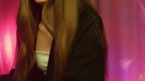 Anna online show from February 2025 12:11:01 PM