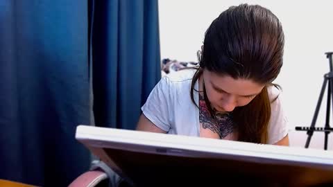 Ann online show from December 2025 01:28:02 PM