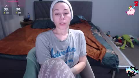 Anadirectgirl online show from November 2025 06:06:01 PM