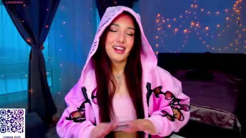 Snapshot of anna_elfiii chatting on February 2026 02:33:01 PM anna_elfiii online show from February 2026 02:33:01 PM