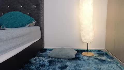 Anna online show from February 2025 06:04:01 PM