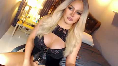 Miss Anna online show from June 2026 06:07:01 AM