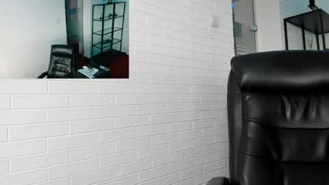 anna_nobel online show from May 2026 06:00:02 AM