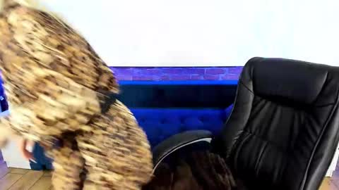 Snapshot of anna_snow9 chatting on September 2025 06:41:02 PM anna_snow9 online show from September 2025 06:41:02 PM