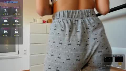 Snapshot of annabananne chatting on February 2025 08:54:01 AM Instagram annbcb twitter annbcb online show from February 2025 08:54:01 AM