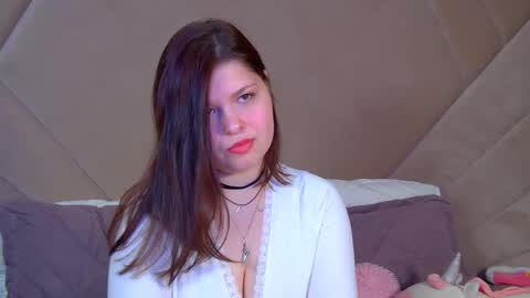 Snapshot of annabanksy chatting on May 2026 04:43:01 AM AnnaBanksy online show from May 2026 04:43:01 AM