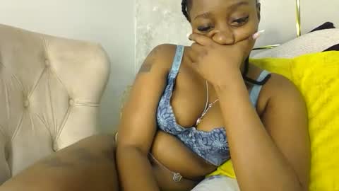 Annabel online show from October 2025 09:45:01 PM