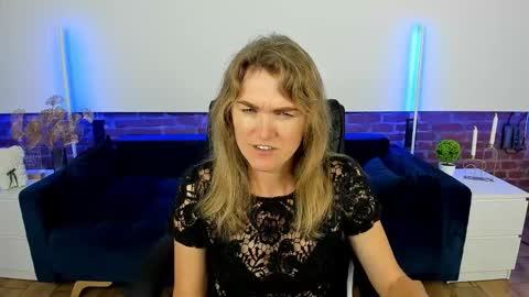 Annabel online show from September 2025 06:41:02 PM