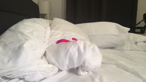 Anna online show from February 2025 01:54:01 AM