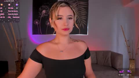 Anna Brooks  online show from September 2025 09:15:01 PM