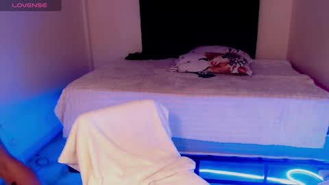 ANNA online show from May 2026 01:57:16 AM
