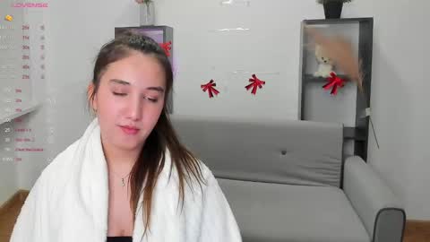 Snapshot of annaelfi chatting on January 2025 01:41:02 PM Anna online show from January 2025 01:41:02 PM