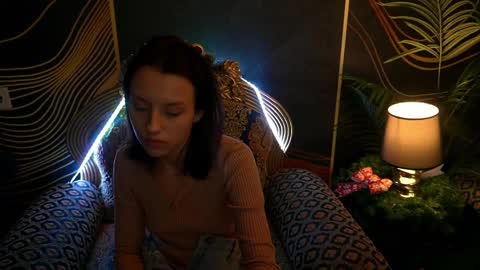 Anna online show from December 2024 05:44:01 PM