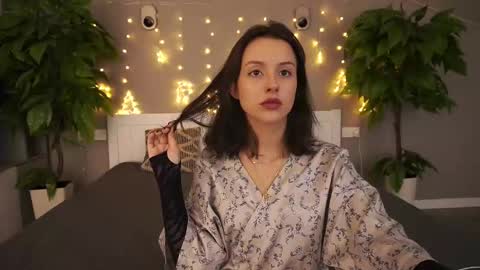 Anna online show from January 2025 09:57:02 PM