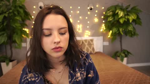 Anna online show from January 2025 09:53:01 PM